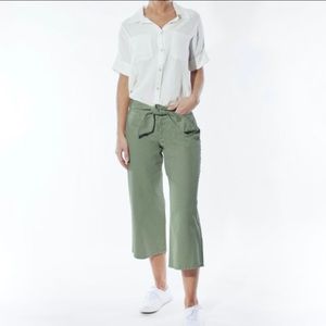 Oat New York Sage Color Mid Rise Wide Leg Cropped Front Tie Jean Pants Size 26
